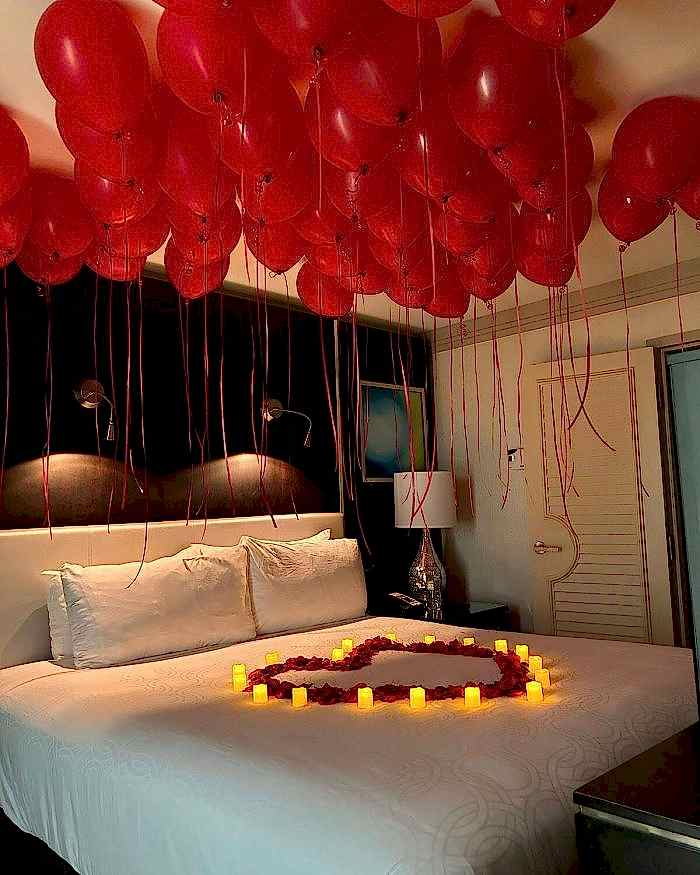 RoomDeco1
